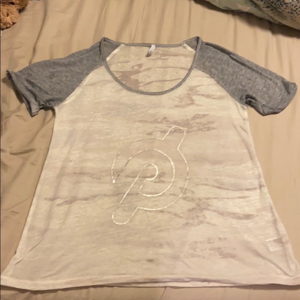 Mesh grey camo peloton shirt